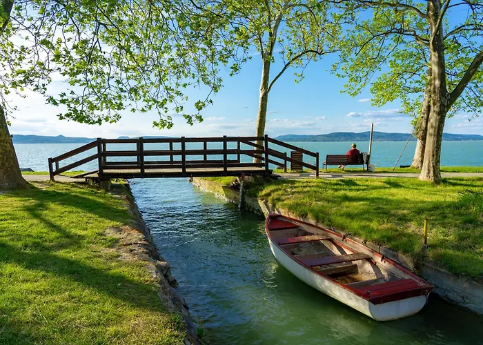 - Balaton 19071 * בלטונללה